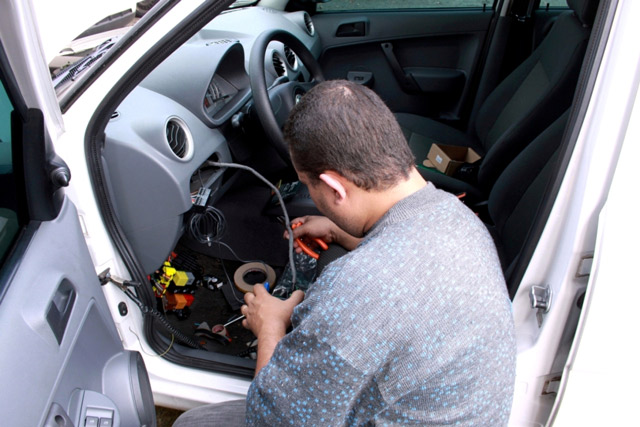 Guia Completo de Instalação de Rastreadores em Carros, Motos e Caminhões.